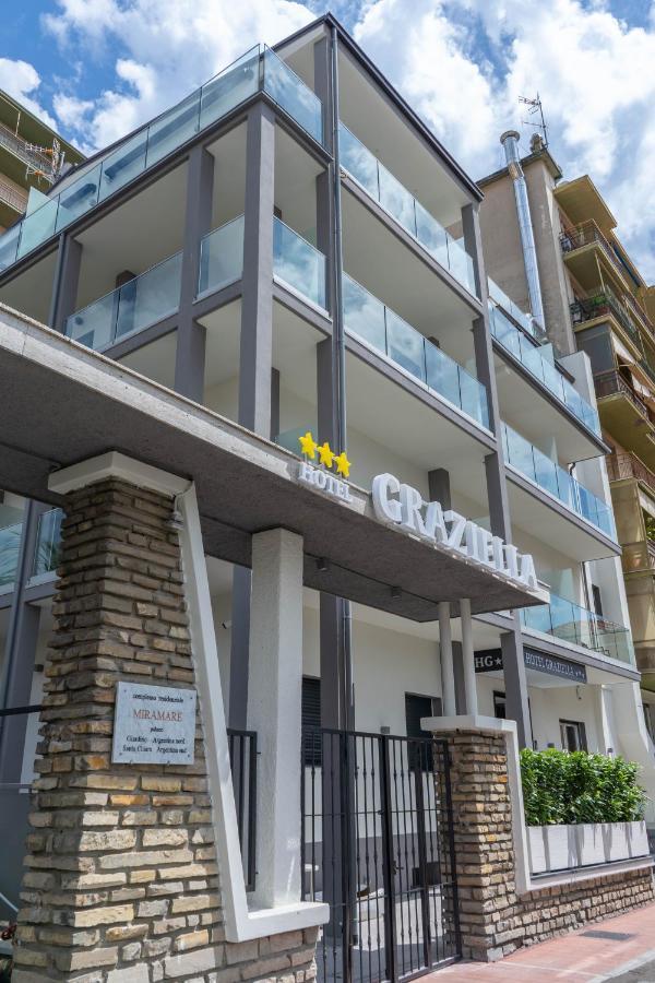 Hotel Graziella Arma di Taggia Exterior photo